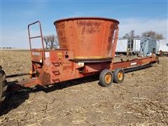 Farmhand 900B Hay Grinder 