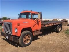 1975 International Harvester Loadstar 1700 Flatbed Truck W/Bale Extentions 