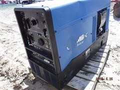 1999 Miller Bobcat 225 8500 Watt Generator/Welder 