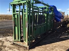 Real-Tuff Manual Squeeze Chute With Palp Cage 