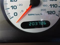 items/3e0b72f9a01ae41180be00155de252ff/2004dodgeintrepidcar