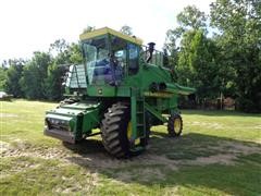 1971 John Deere 7700 Combine 