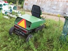 items/3e2a5a4bce28e41180be00155de252ff/unknjohndeeref910frontmowerlawnmower