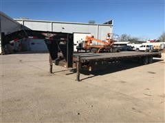 2015 H&H T/A 40' Flatbed Gooseneck Trailer W/ Dovetail & Ramps 