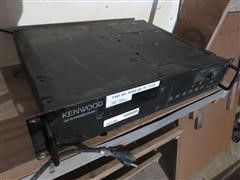 Kenwood M4X8MAX Tkr 851 FM Radio Repeater And 7 Hand Held Motorola Radios 