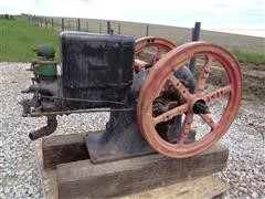 McCormick-Deering Type M Antique 6 HP Engine 