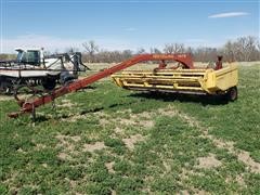 New Holland 1475 Windrower 