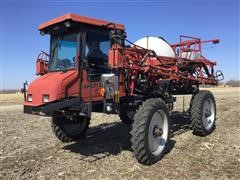 Case IH SPX3150 Self-Propelled Sprayer 