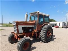 International/DuAL 1466 2WD Tractor & Loader 