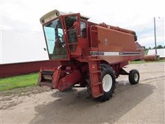 1981 Case IH 1420 Combine 