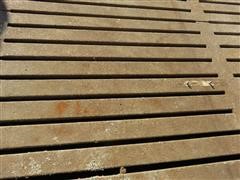 4' X 10' Gang Slats Concrete Hog Flooring 