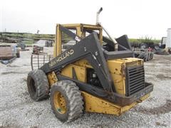 items/4303d219c62fe41180bf00155de252ff/newhollandl783skidsteer