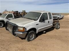 2000 Ford F250 Super Duty 4x4 Pickup (INOPERABLE) 