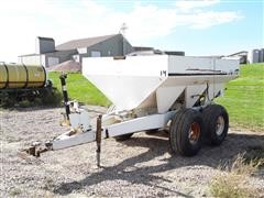 Willmar 600 T/A 6-Ton Dry Fertilizer Spreader 