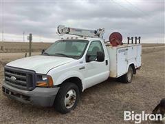 2005 Ford F350 Super Duty 2WD Service Truck W/Auto Crane 