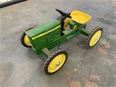 John deere toy pedal 2024 tractor