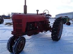 1954 International Harvestor McCormick Farmall 400 Row Crop Tractor 