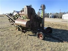 John Deere 6 Thrashing Machine 