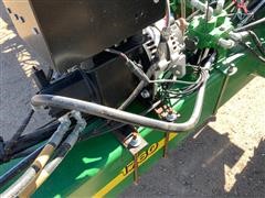 items/46dc717aa5b0427a861d23d46b60accc/johndeere1760maxmergeplus12r30planter-16.jpg