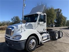 2002 Freightliner Columbia T/A Truck Tractor 