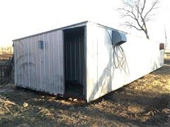 Larson Building Insulated 12' X 44' Farrowing Barn 