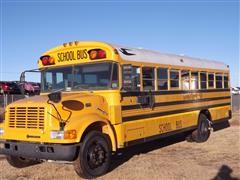 1999 International/Blue Bird 3800 School Bus 
