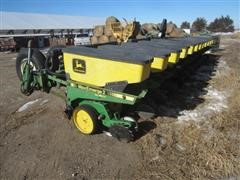 1994 John Deere 7300 Max Emerge 2 Vacuum Planter 