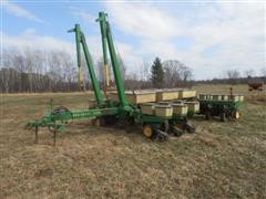 John Deere 7000 Corn / Soybean Planter 