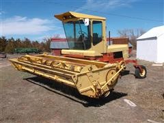 1981 New Holland 1114 Self Propelled Windrower Conditioner 