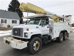 1999 Chevrolet C8500 T/A Bucket Truck 