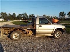 items/4b188cdca034e41180bc00155dd1091d/2001chevrolet2500hd4wdflatbedtruck