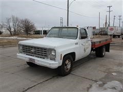 1975 Chevrolet C30 Dually Flatbed Pickup 