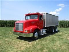 1995 International 9200 T/A Grain Truck 