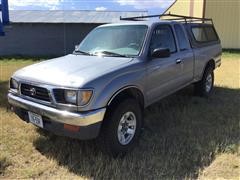 1995 Toyota Tacoma LX 4x4 Extended Cab Pickup W/ Topper 