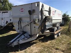 KUHN Knight RC260 Portable Mixer Wagon 