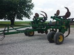 John Deere 2100 Minimum Till Ripper 