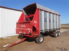 Gehl 980 Forage Wagon 