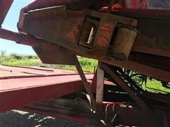 items/4d10d0b8e3d2ea11bf2100155d72eb61/newhollandsperry1034balewagonstackliner_b394cb6cd7864e938ba78b03ede2ddc1.jpg