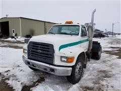 1998 Ford F800 Cab & Chassis 