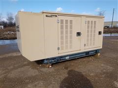 2001 Generac 25KW 2000 Series Generator 