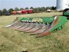 John Deere 843 Low Tin Oil Bath Corn Head W/Calmers System 