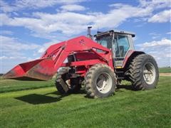 Massey-Ferguson 3650 MFWD Tractor w/ Loader 