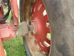 items/4f601f5216bc420fb50b999658f4178f/1972farmall1066tractorwkoyker500loader_78f2a6c656d541ca86229e35b92abb87.jpg