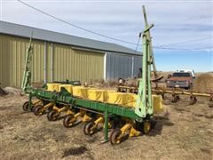 John Deere 7100 Planter 