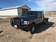 2002 Ford F250 Super Duty 4x4 Extended Cab Flatbed Pickup 
