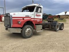 1991 Freightliner Conventional FLD120 Truck Tractor 