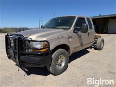 1999 Ford F250 Super Duty 4x4 Extended Cab & Chassis 