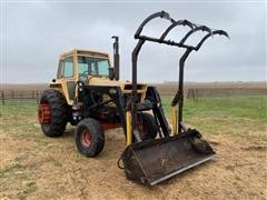 1973 Case 1370 2WD Tractor W/Loader 