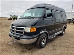 1999 Dodge Ram B1500 Van 