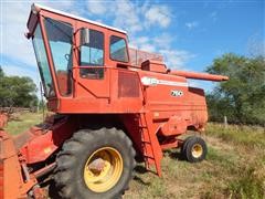 Massey Ferguson 750 Combine 